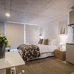 Enjoy La Reina In This Cozy Studio